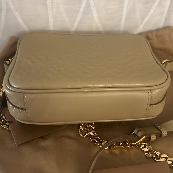 NWT. Burberry Beige Crossbody Bag. Full inclusion. COA - Picture 5 of 16